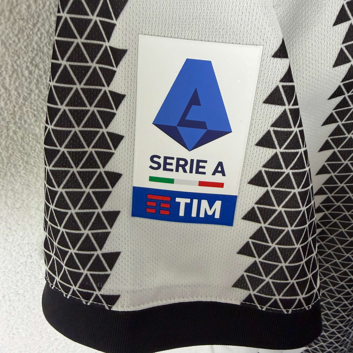 2022-23 Juventus Home Shirt Chiesa 