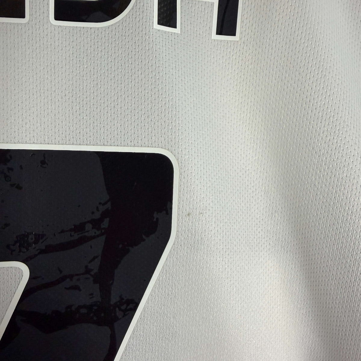 2022-23 Juventus Home Shirt Chiesa 