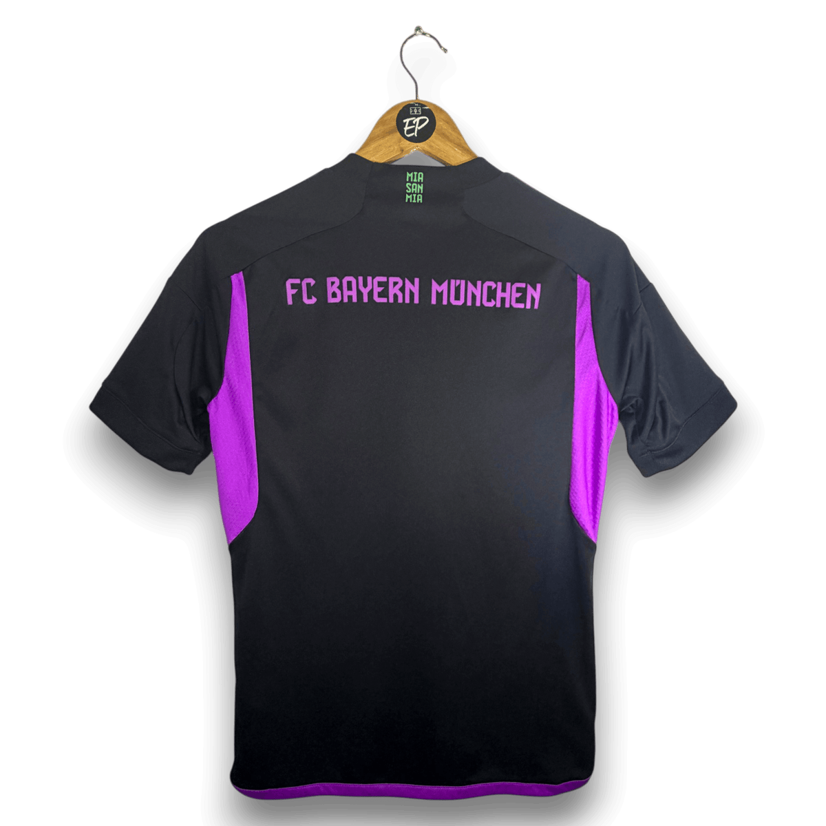 2023-24 Bayern Munich Away Shirt - 9.5/10 - (13-14 Years)