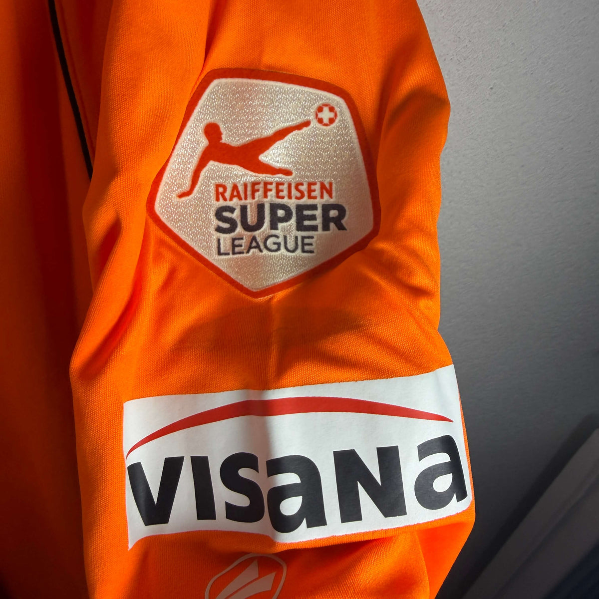 2013-14 Young Boys GK Shirt Match Issue Mvogo 