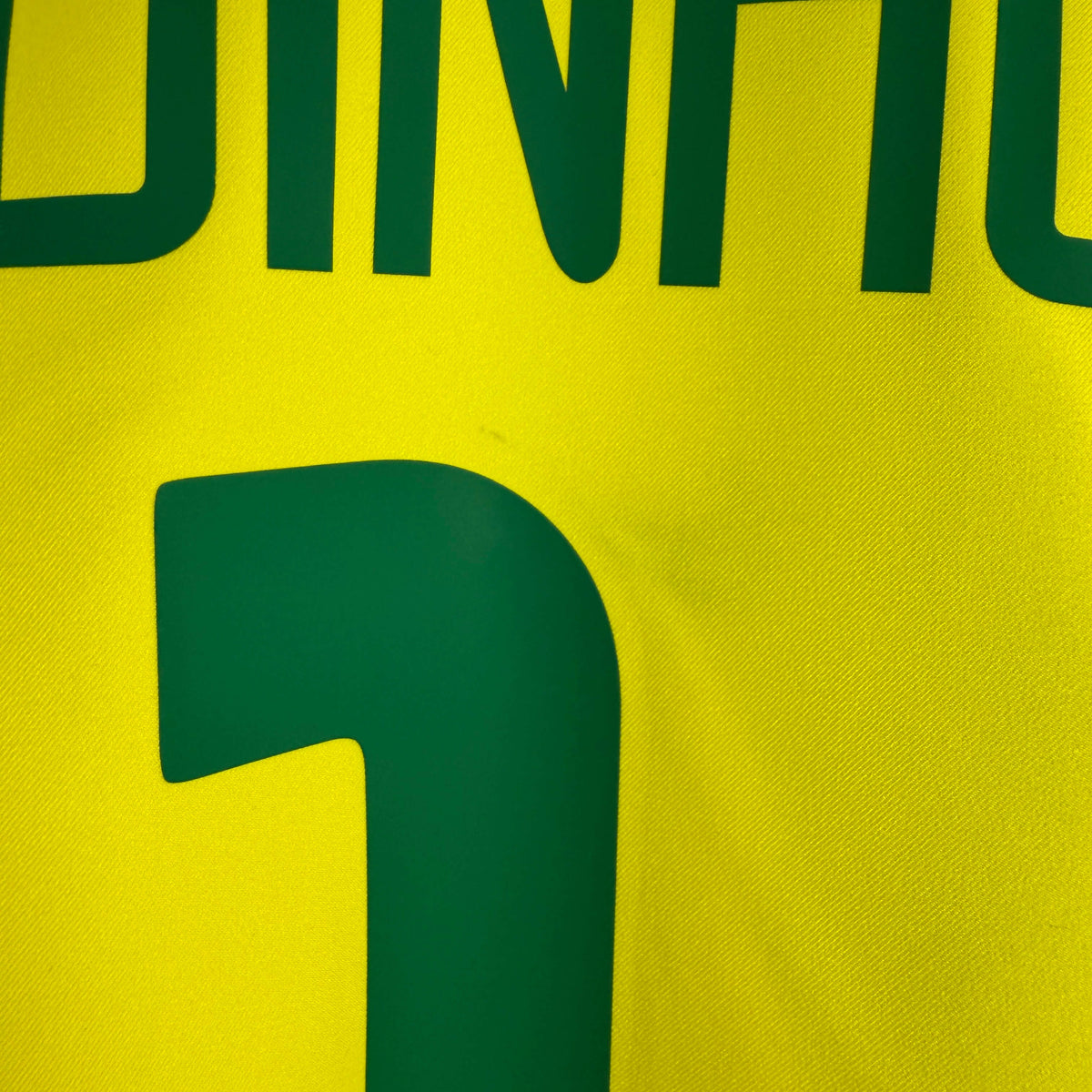 2002-04 Brazil Home Shirt Ronaldinho 
