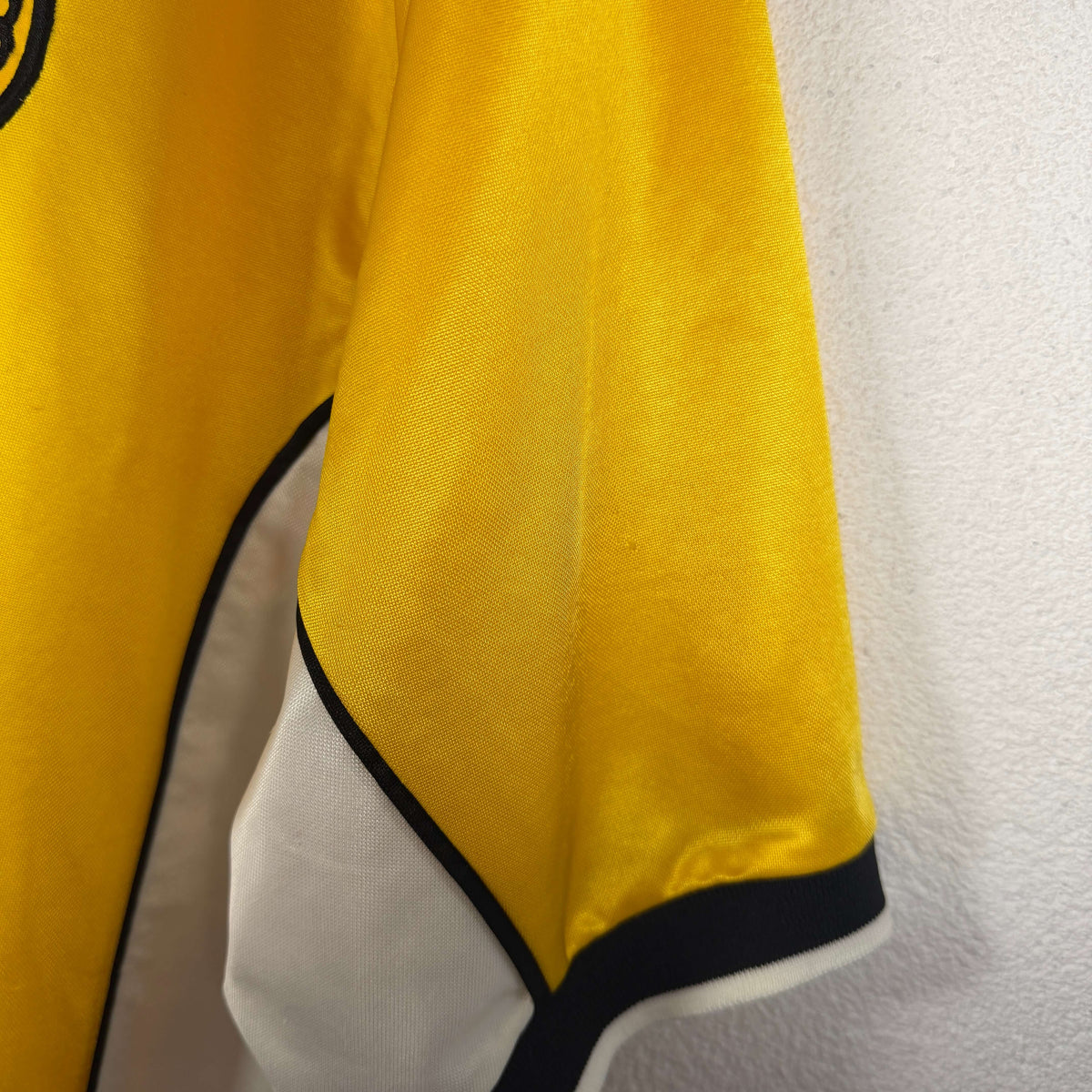 1998-99 Dortmund Home Shirt Chapuisat 