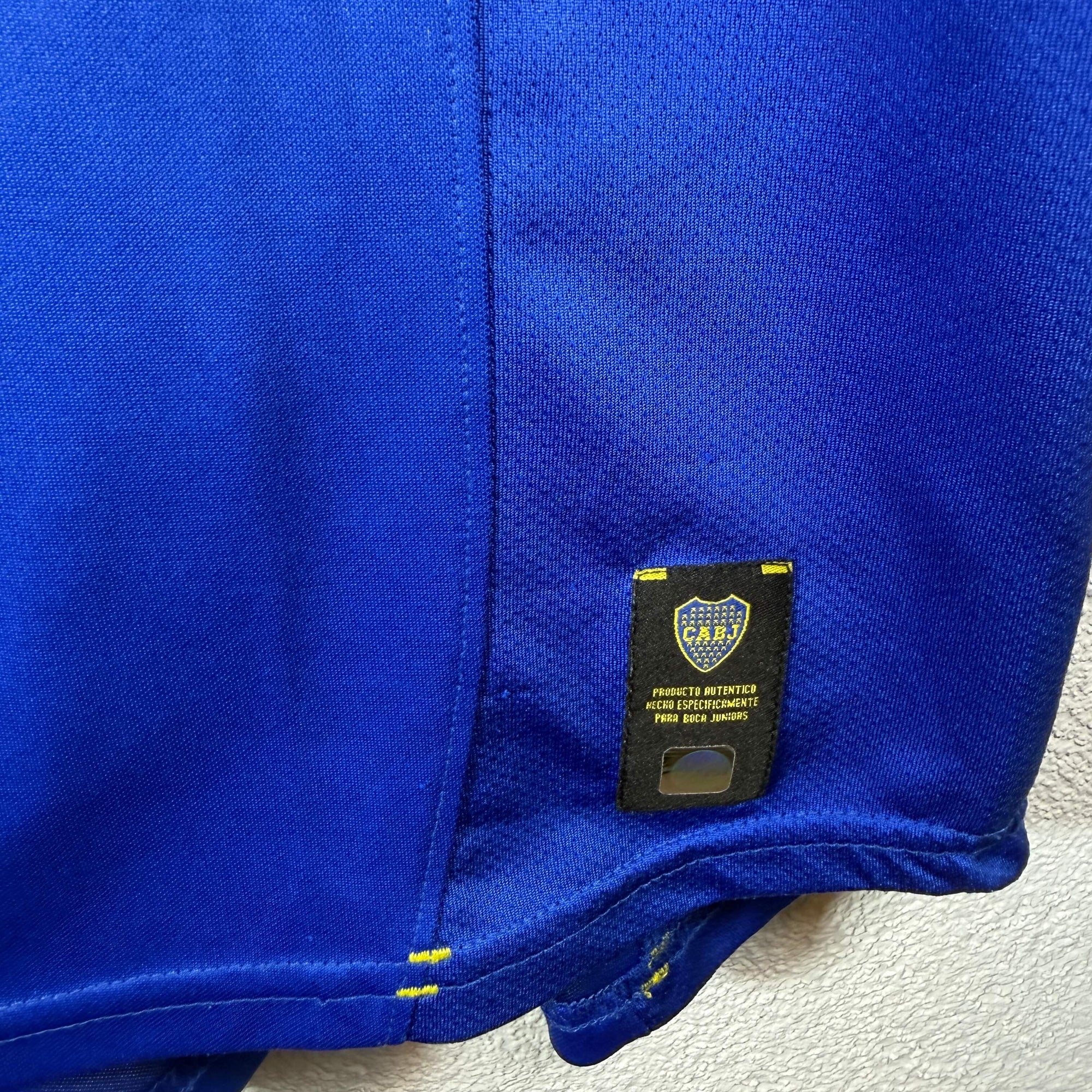 2004-05 Boca Juniors Home Shirt Carlitos (Tevez) 