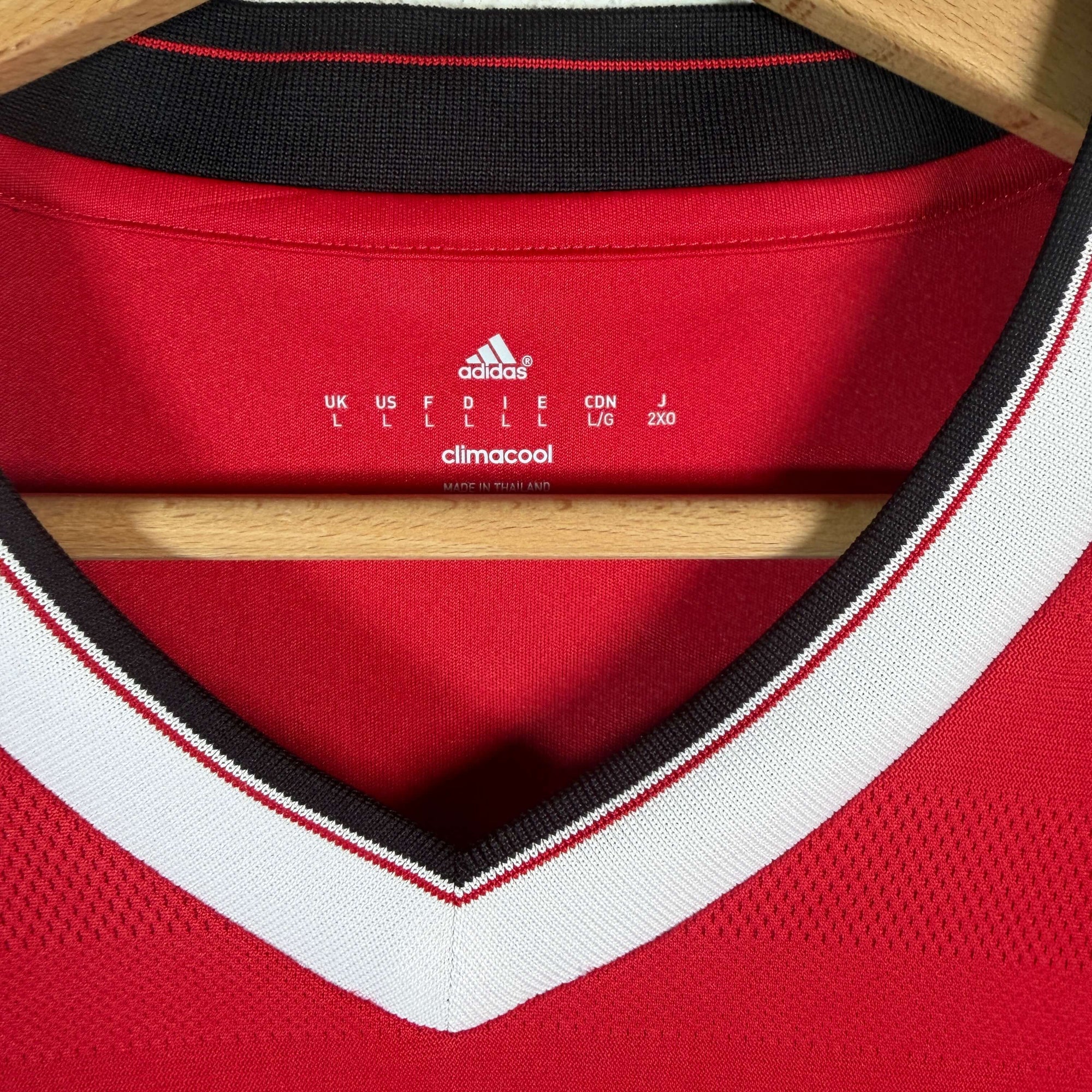 2015-16 Manchester United Home Shirt Memphis (Depay) 