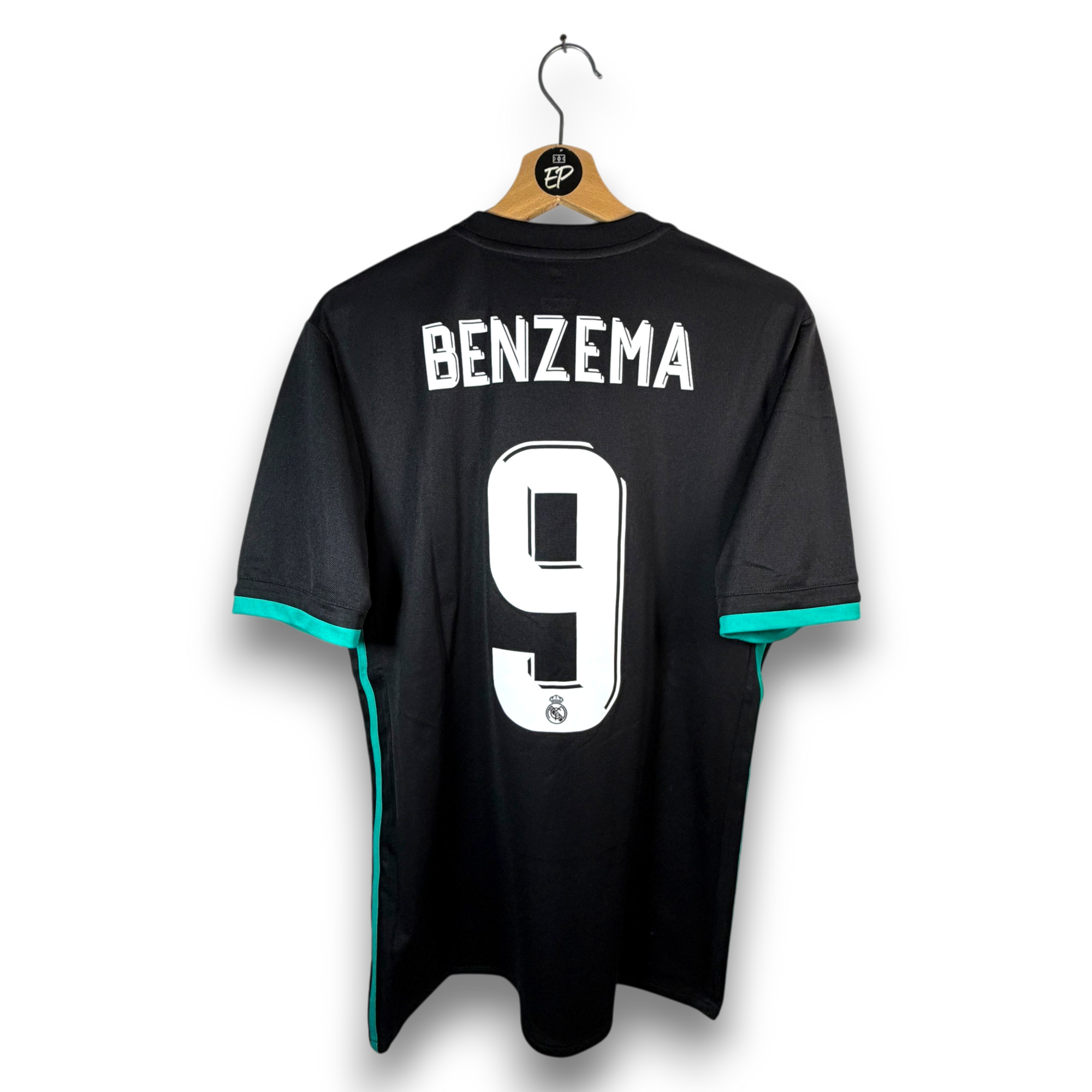 2017-18 Real Madrid Away Shirt Benzema 