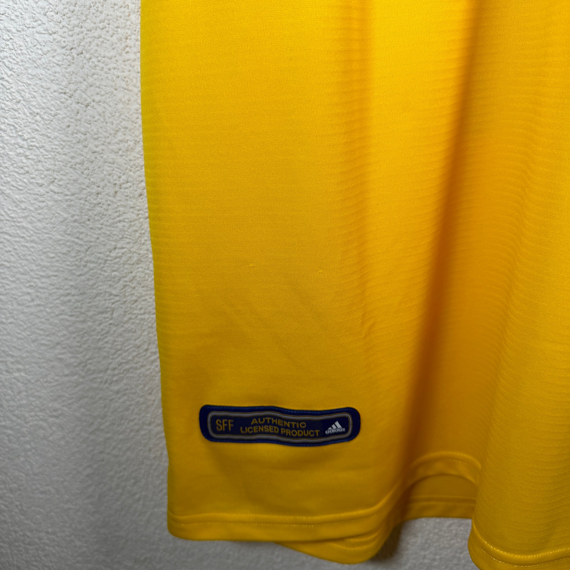 2000-02 Sweden Home Shirt Ibrahimović 