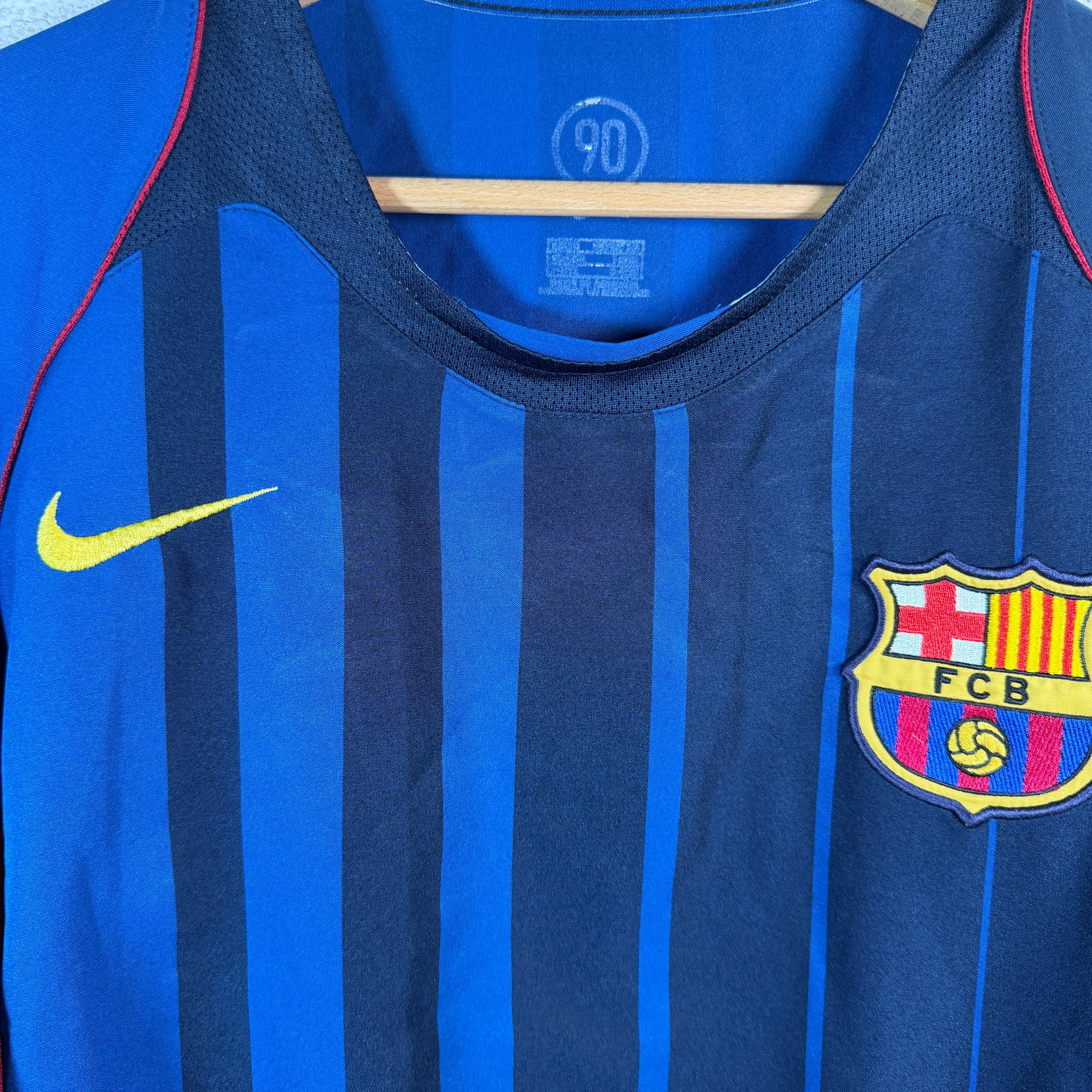 2004-05 FC Barcelona Away Shirt Ronaldinho 