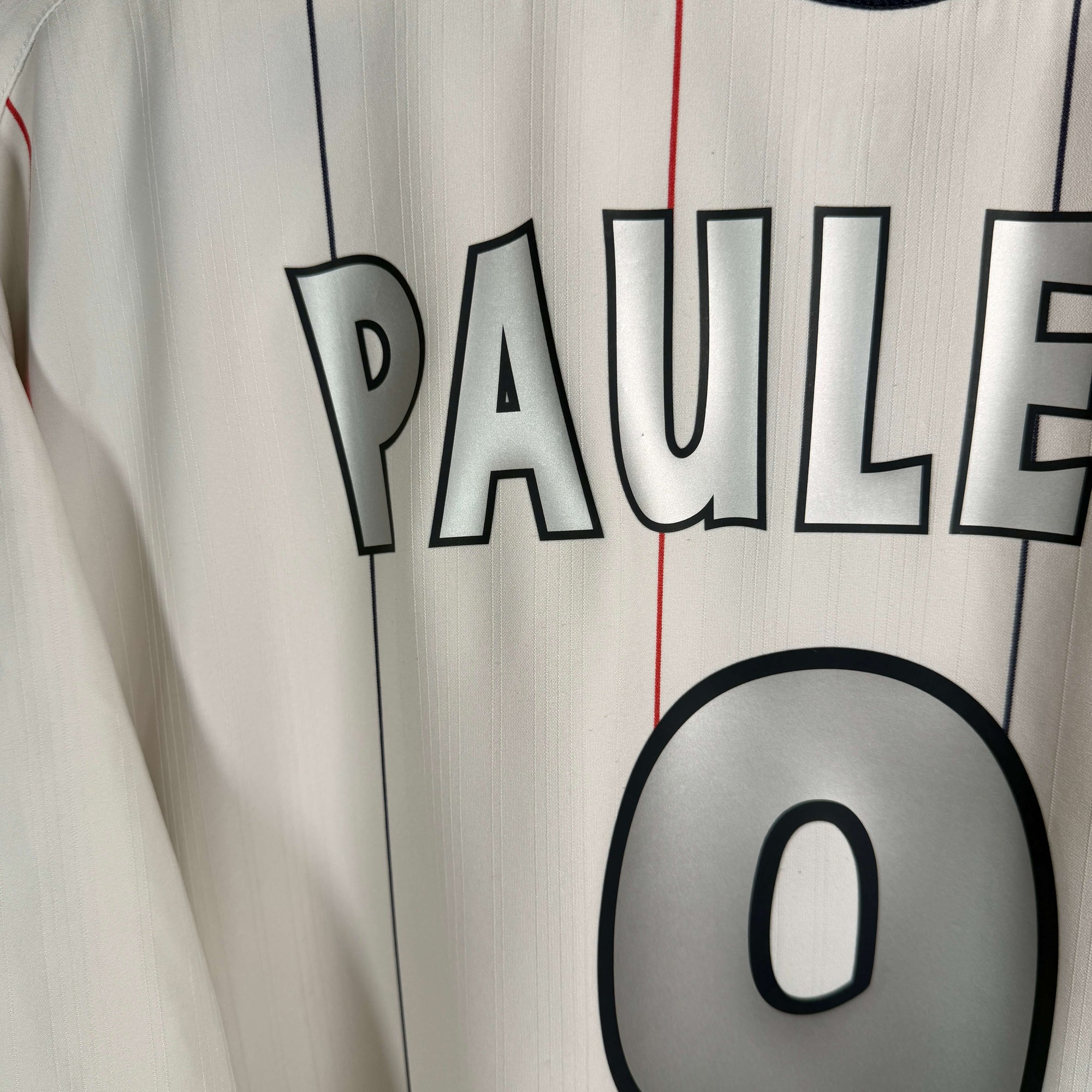 2005-06 PSG Away Shirt Pauleta 