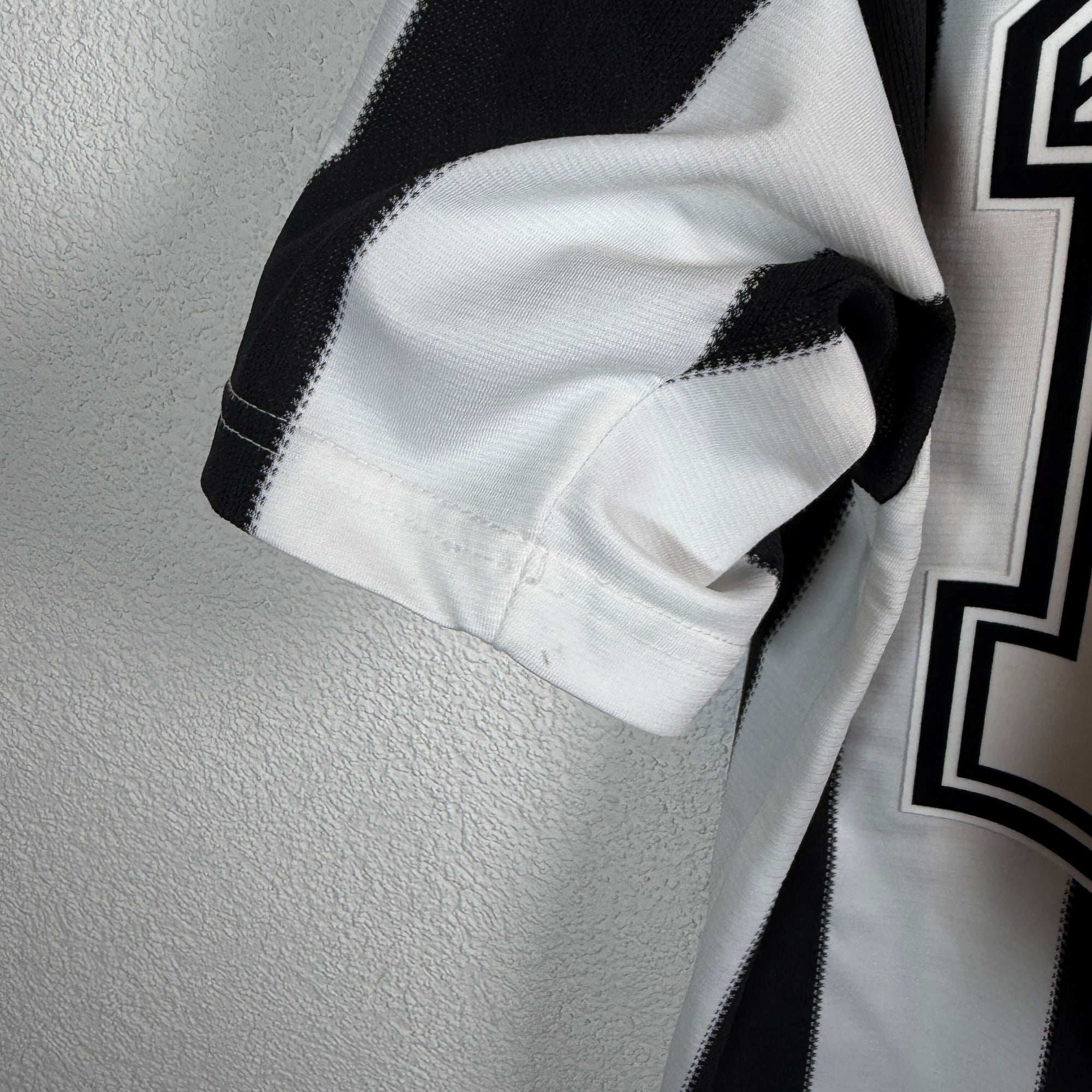 1995-97 Newcastle Home Shirt Ginola 
