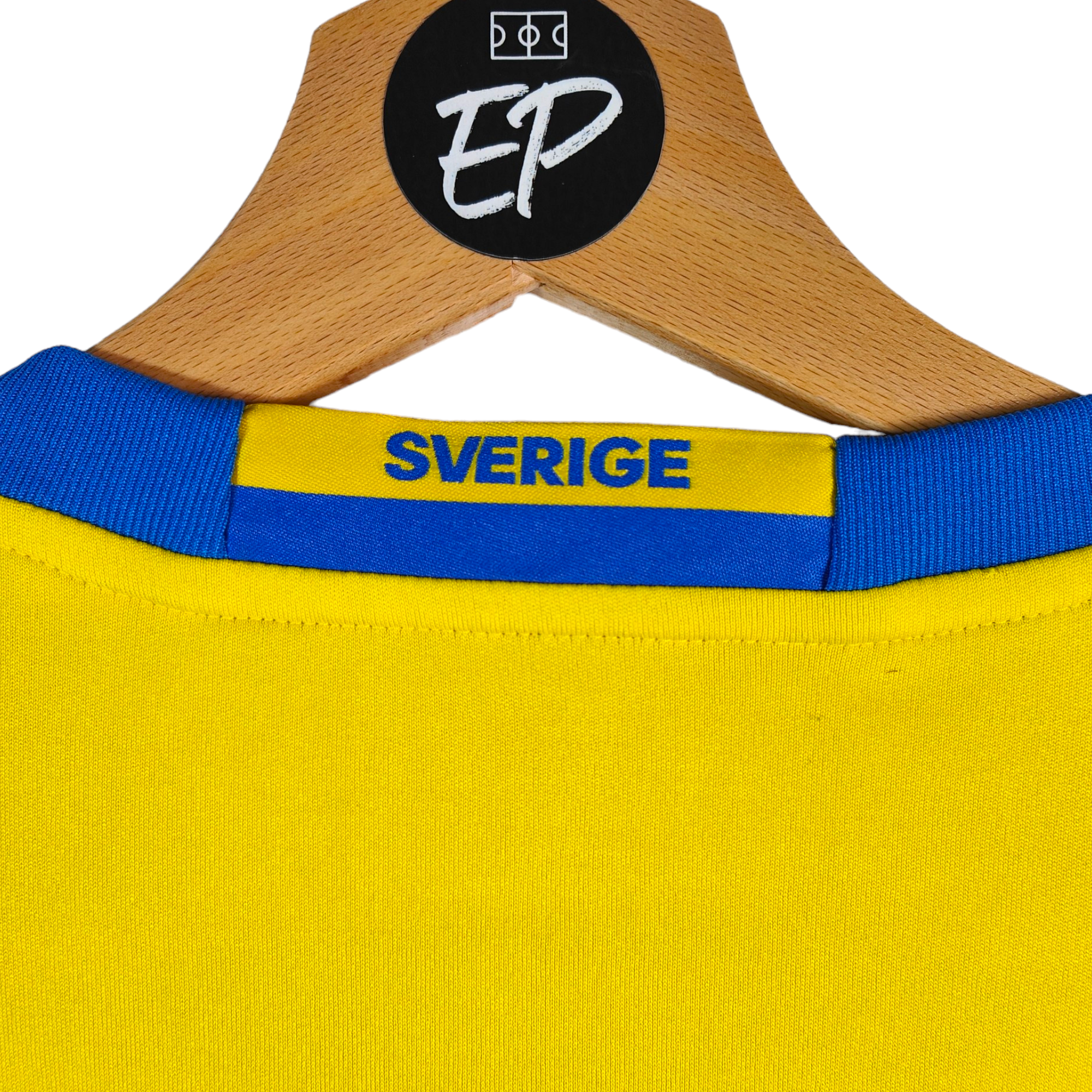 2015-16 Sweden Home Shirt (M)