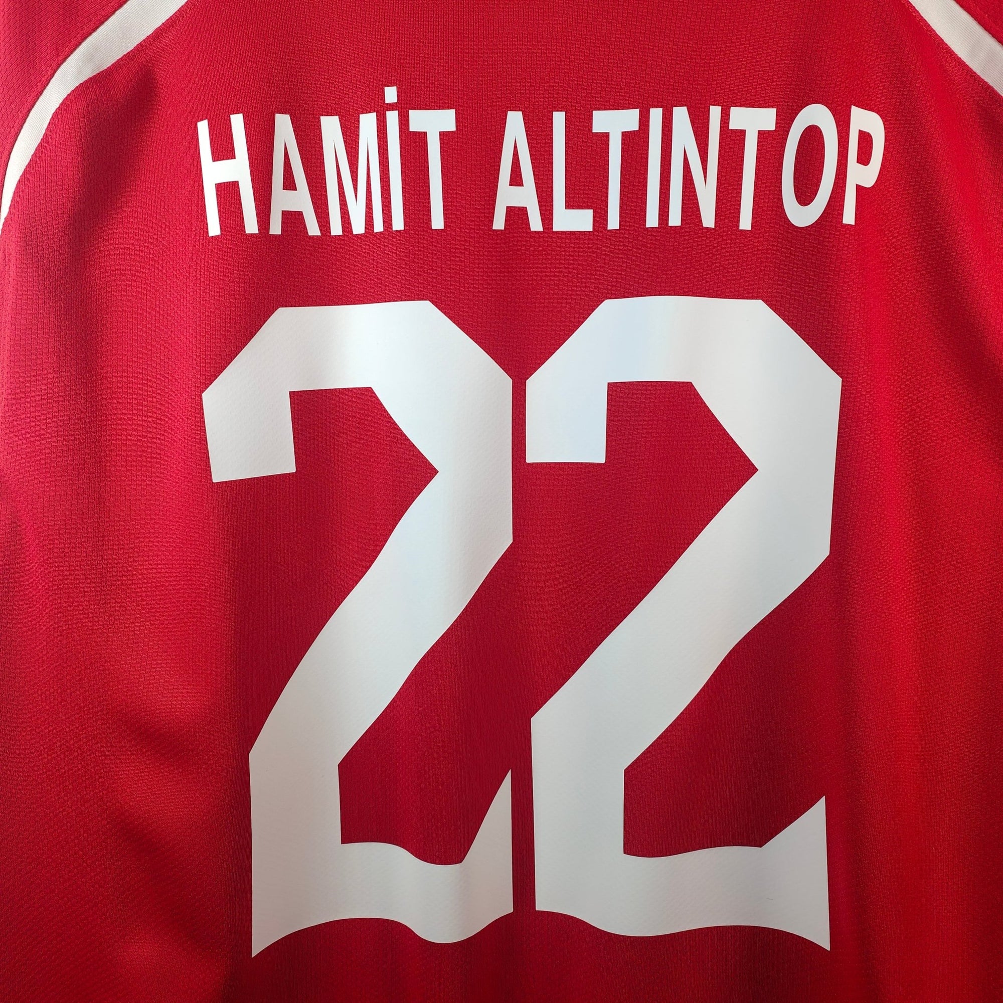 AUCTION 2008 - 09 Turkey Home Shirt Hamit Altintop 22 - 9.5/10 - (M) - Eternal Pitch