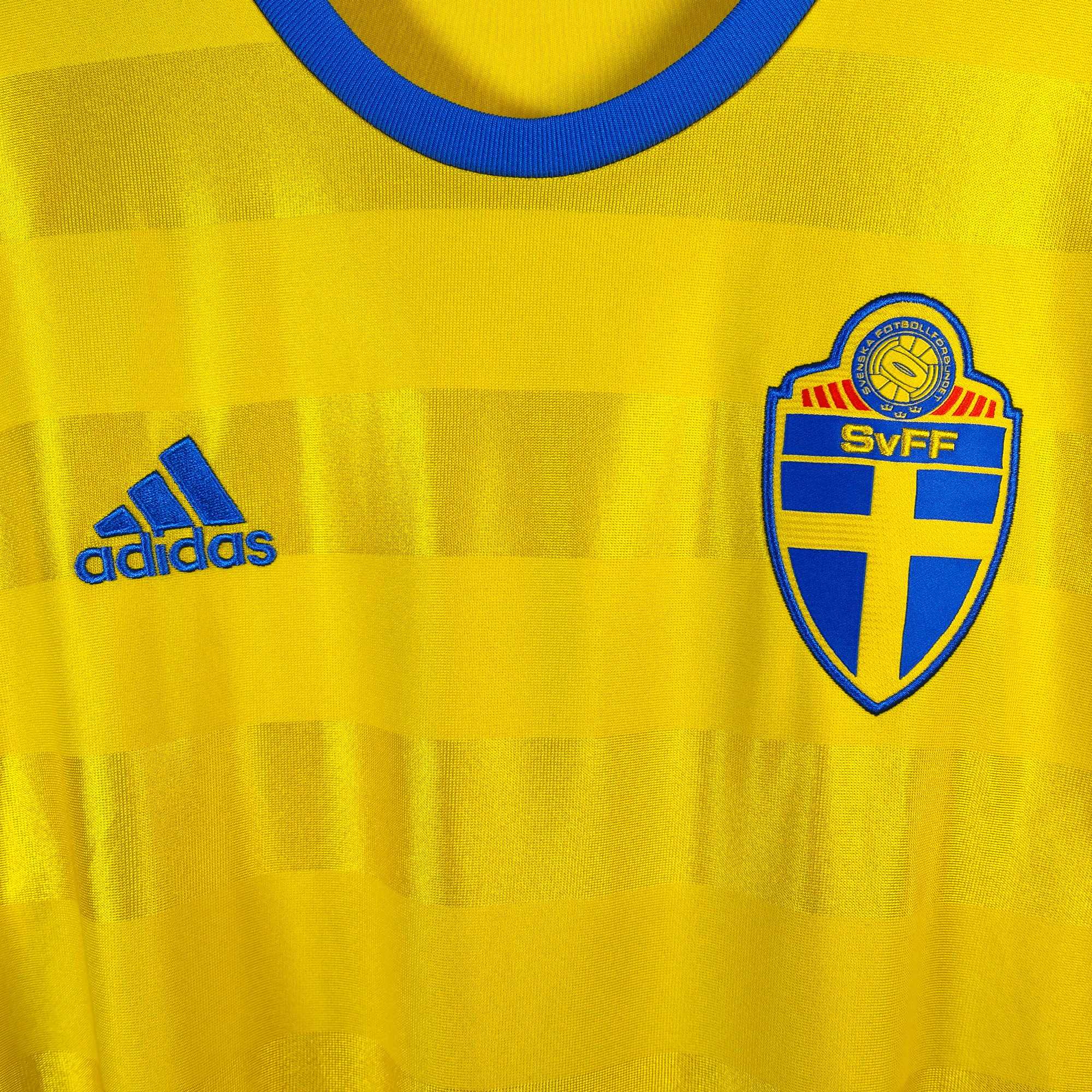 AUCTION 2015 - 16 Sweden Home Shirt - 9.5/10 - (M) ENDED - Eternal Pitch