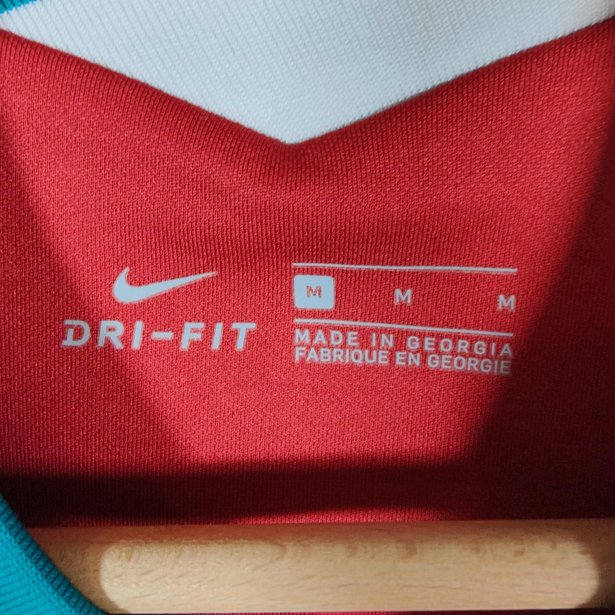 AUCTION 2020 - 21 Liverpool Home Shirt Shaqiri 23 - 8.5/10 - (M) - Eternal Pitch