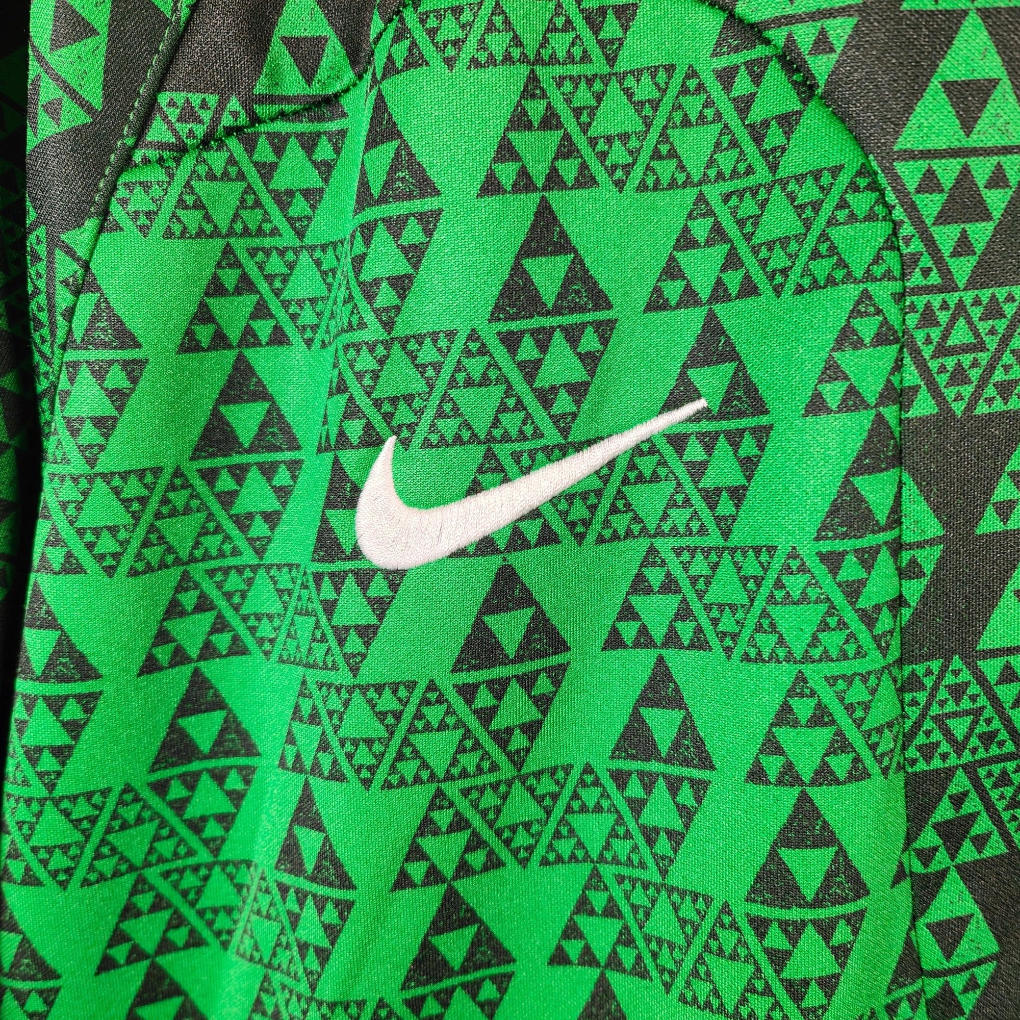 AUCTION 2022 - 23 Nigeria Jacket - 9.5/10 - (L) - Eternal Pitch