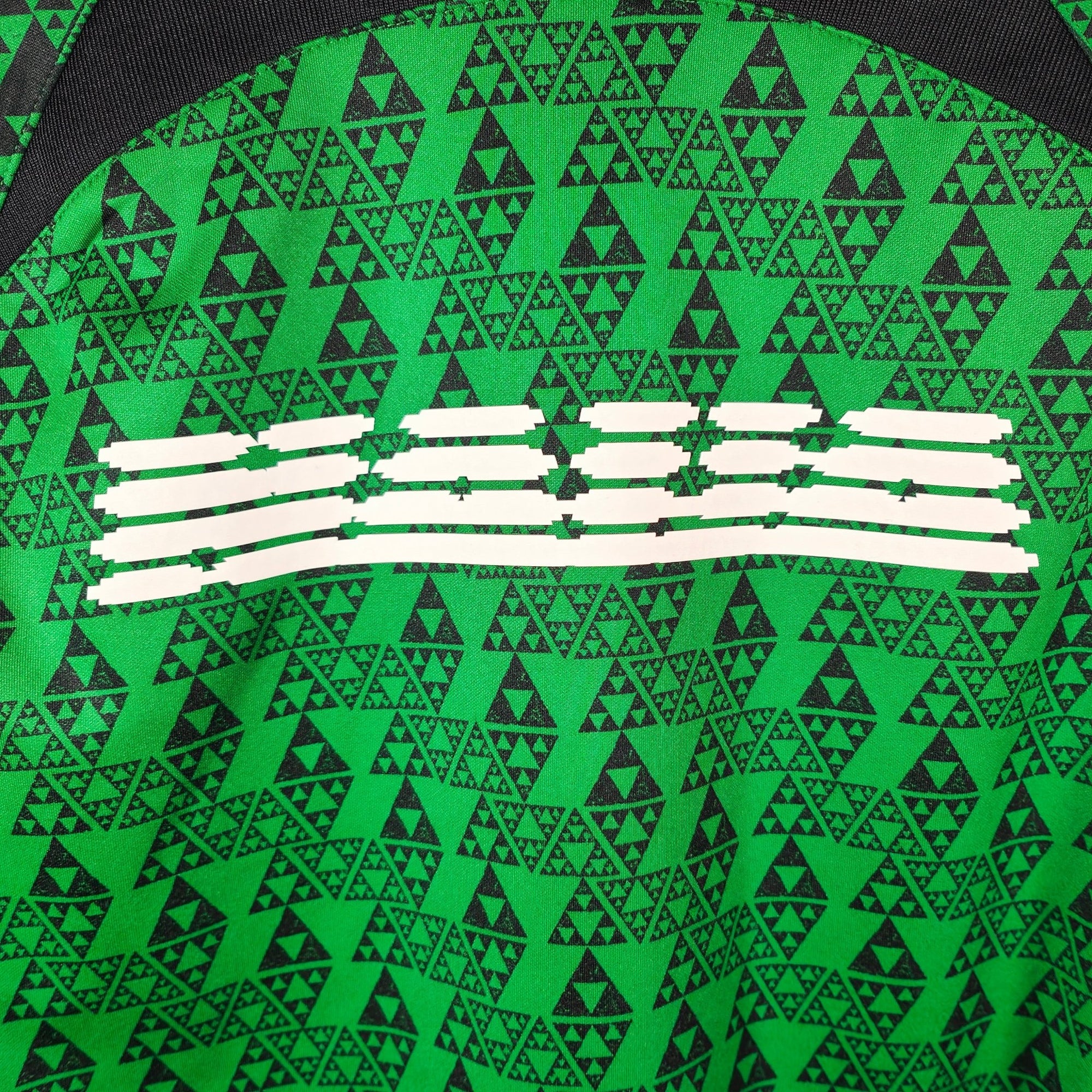AUCTION 2022 - 23 Nigeria Jacket - 9.5/10 - (L) - Eternal Pitch