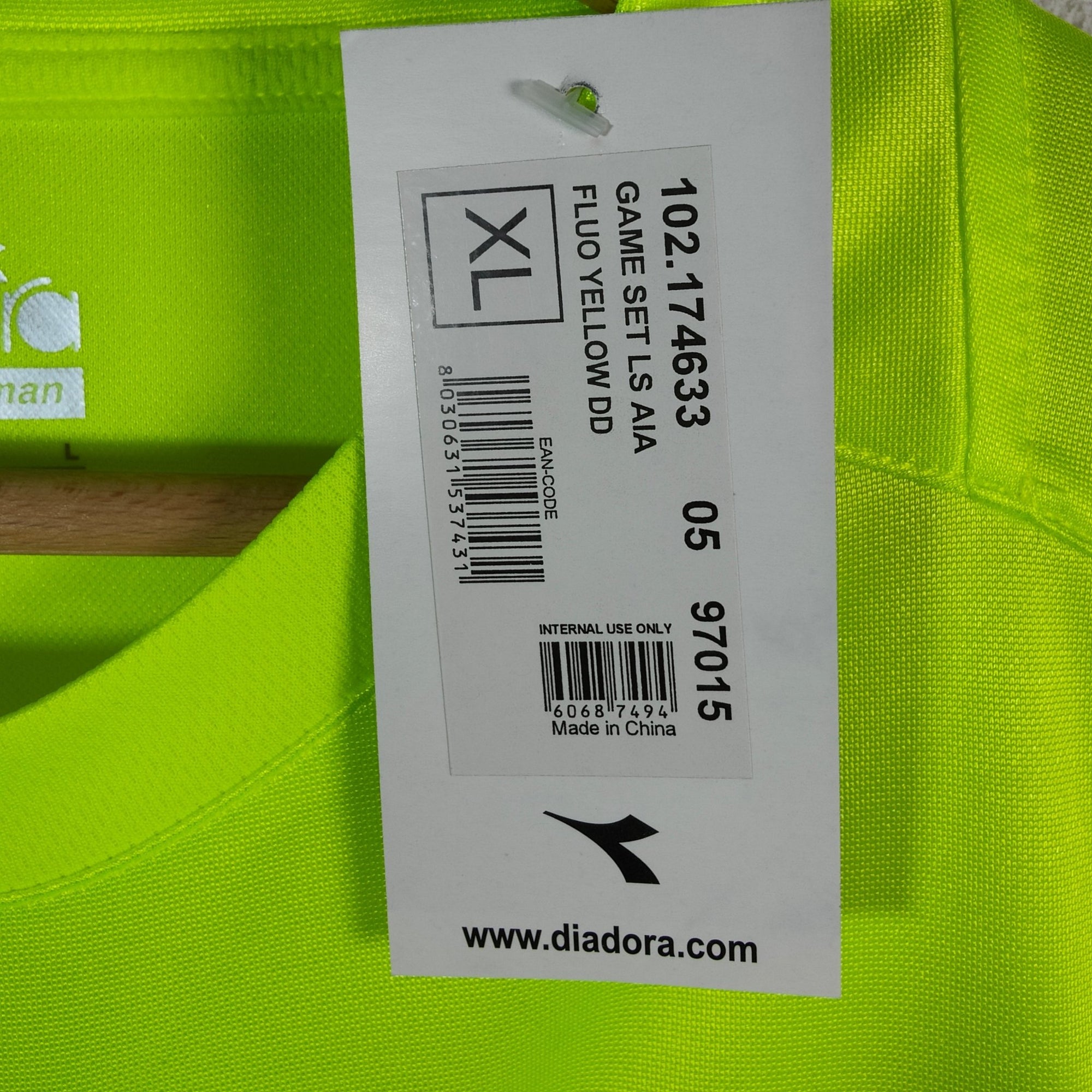 Referee Serie A Italy Shirt Yellow - BNWT - (XL) - Eternal Pitch
